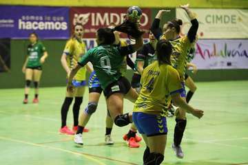 El Rocasa se impone a Adesal Córdoba tirando de veteranía/TA.